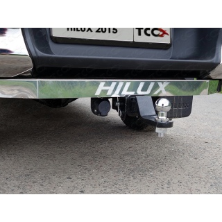 Фаркоп ТСС (с надписью Hilux) Toyota Hilux (Тойота Хайлюкс) с 2012 года