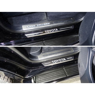 Накладки на пороги с гибом (лист зеркальный надпись Toyota) TOYOTA Land Cruiser 200 (Тойота Ленд Крузер 200) с 2015 года