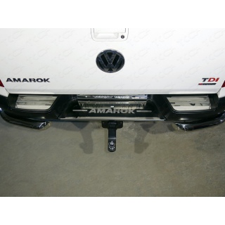 Накладка на задний бампер (лист зеркальный надпись AMAROK) VOLKSWAGEN Amarok (Фольксваген Амарок) 2016 года