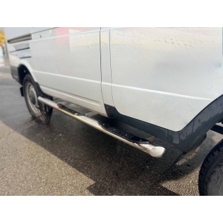 Пороги труба из нержавеющей стали, d76 мм с пластиковыми накладками ГАЗель Соболь 