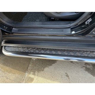 Пороги площадкой из нержавеющей стали с алюминиевым листом, d60 мм HAVAL М6